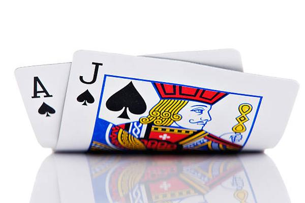 Enjoy Variety-Filled Table Games through an online casino Singapore Site for Casino Fans